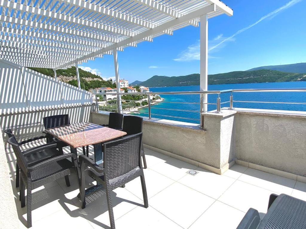 Apartments Domane Nenad Neum Bagian luar foto