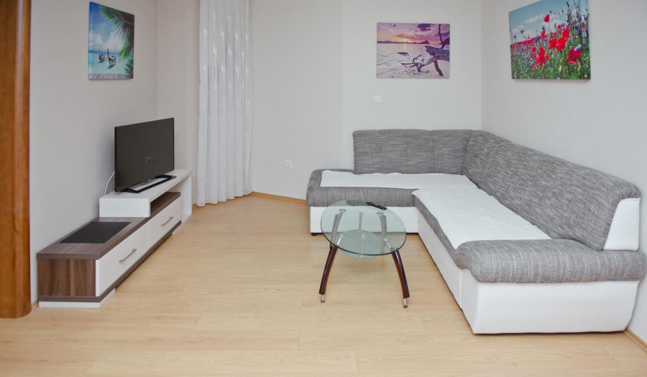 Apartments Domane Nenad Neum Bagian luar foto