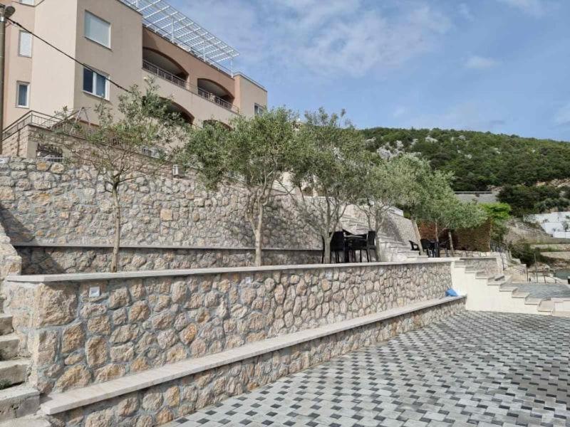 Apartments Domane Nenad Neum Bagian luar foto