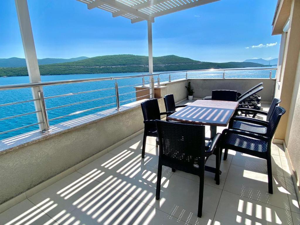 Apartments Domane Nenad Neum Bagian luar foto